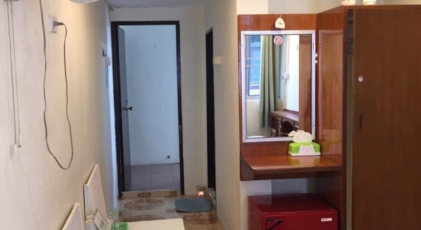 Miggy Guest House (Adults Only) Bangkok Ngoại thất bức ảnh